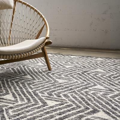 EXQUISITE RUGS Eaton Hand-knotted Wool/Bamboo Silk Silver/Grey/Ivory Area Rug.