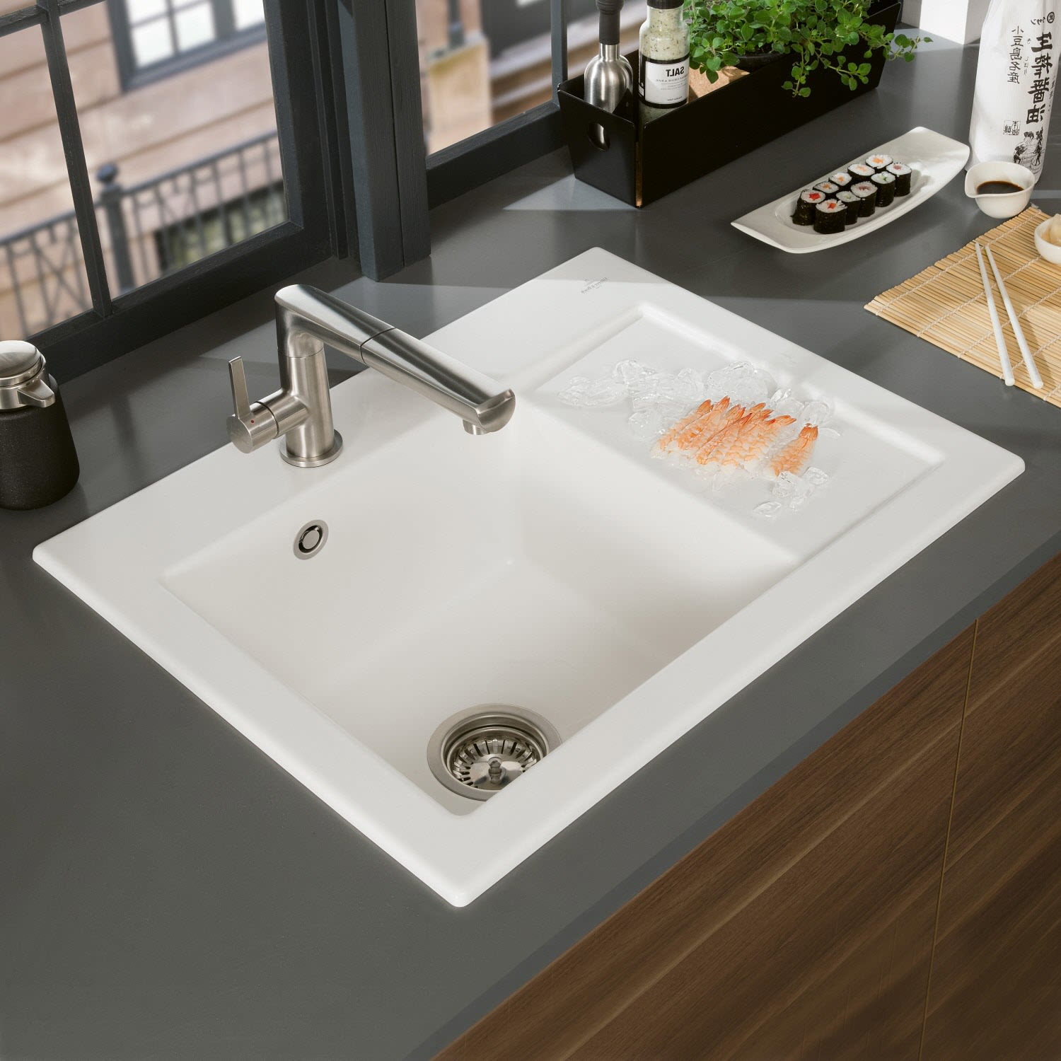 Villeroy & Boch Subway 45 Compact Einbauspüle, Ablaufgarnitur mit Handbetätigung, Becken links, mit Hahnlochbohrung Pos.3, Küchenspülen, 331201R1HL3, weiß mit ceramicplus
