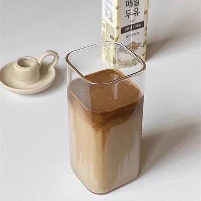 Uplift Treasures Square Heat Resistant Glass Cup With Lid And Straw square Cup 400ml