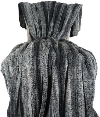 Plutus Brands Plutus Cuddle Charcoal Fringe Handmade Throw / Blanket