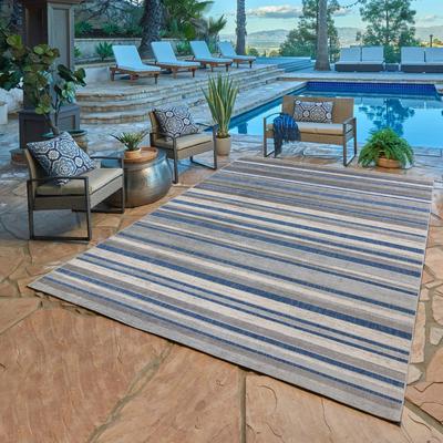 Gertmenian Fosel Muxia Navy Grey Modern Stripe High-Low Indoor/ Outdoor Area Rug