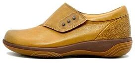 Women's Anna Oxford Flat by Hälsa in Mustard (Size 8 M)