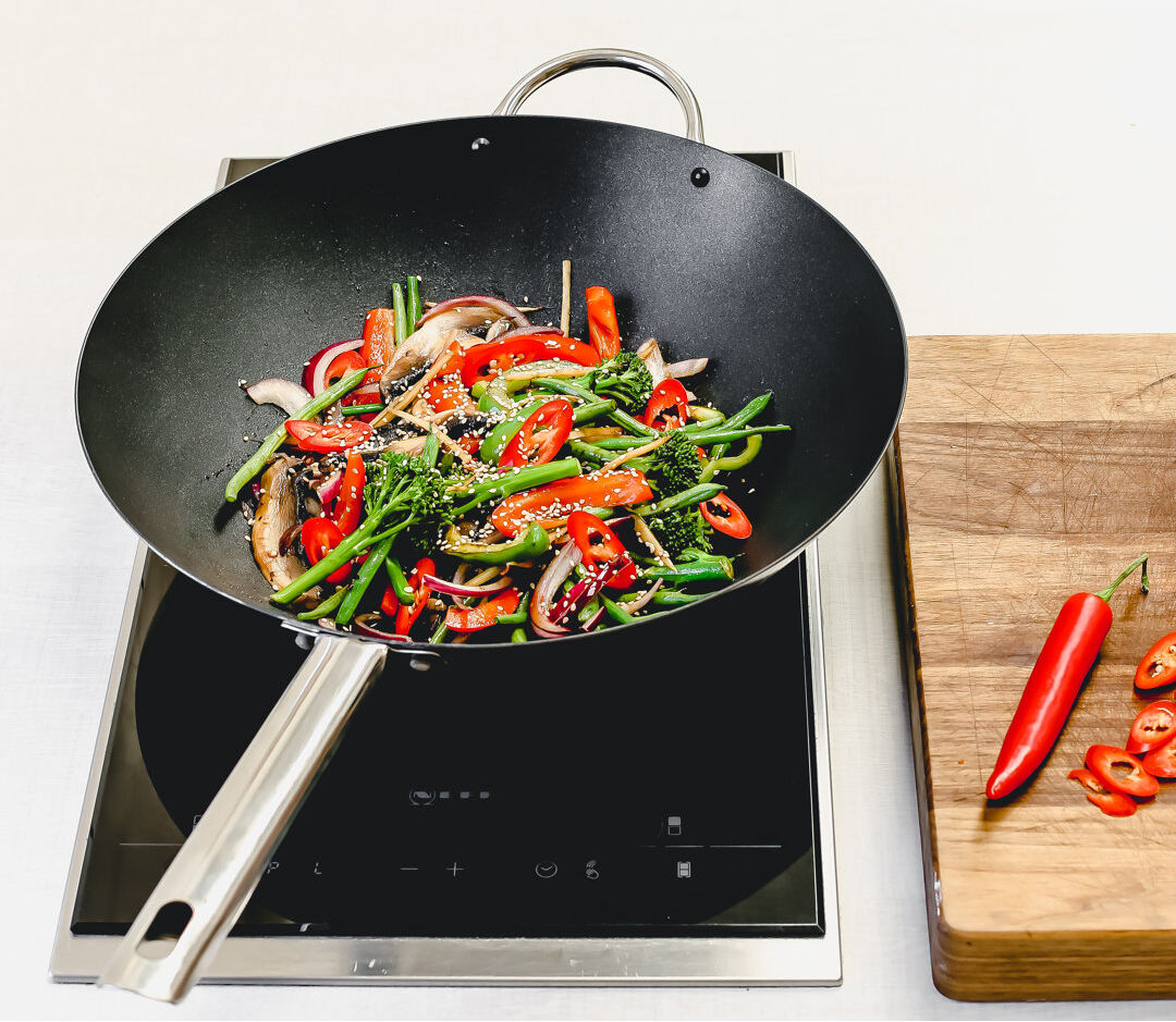 MasterClass Carbon Steel Wok Black 35.5 cm