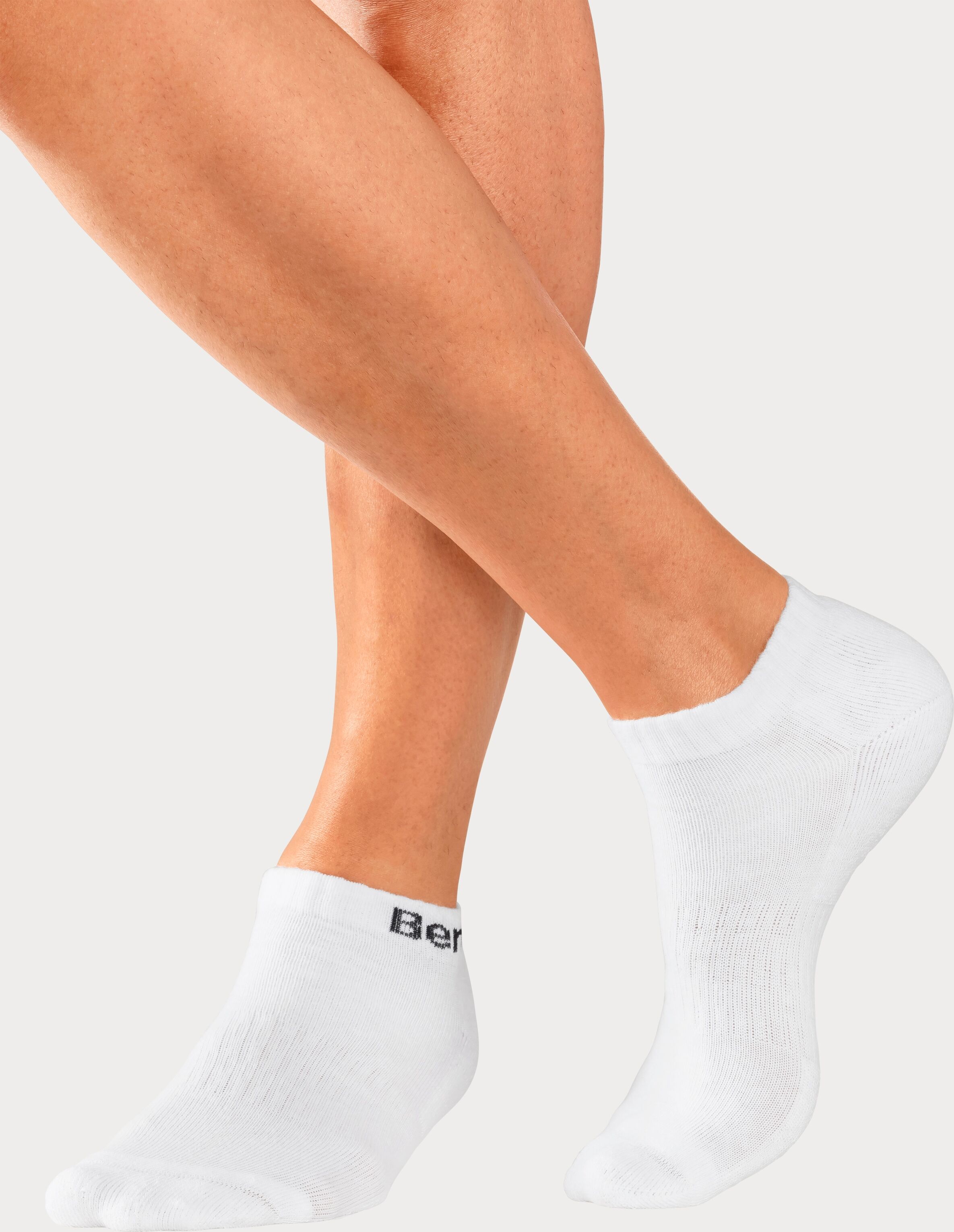 Sportsocken BENCH. "Damen Herren Tennis Kurzsocken Quartersocken", Damen, Gr. 47-48, weiss (12x weiß), Baumwollmischung, unifarben, elastisch, Socken Sportsocken, mit Halbfussfrottee und Mittelfussgummi 12x weiß 47-48