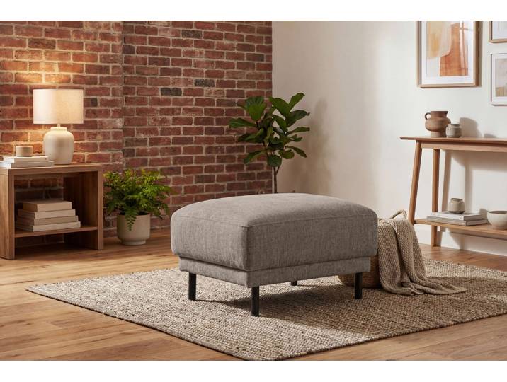 Polsterhocker GOODPRODUCT Sveeva, 73x57 cm, schwarze Metallfüsse , beige (braun), B:73cm H:47cm T:57cm, 100% PES, Hocker, Polsterhocker, langlebiger Webstoff, viele Farben zur Auswahl