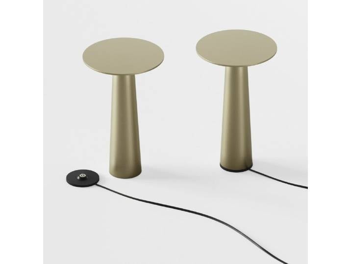 IP44.de Akku-Tischleuchte lix inkl. charging base, Pilzform, Dim