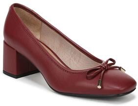Women's Cora Pump by LifeStride in Dark Cherry (Size 6 M)