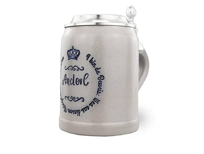 Bavariashop PREMIUM Bierkrug I bin da Beweis Gravierter Bierkrug mit Zinndeckel personalisiertes Bierglas mit Wunschgravur 0,5 Liter