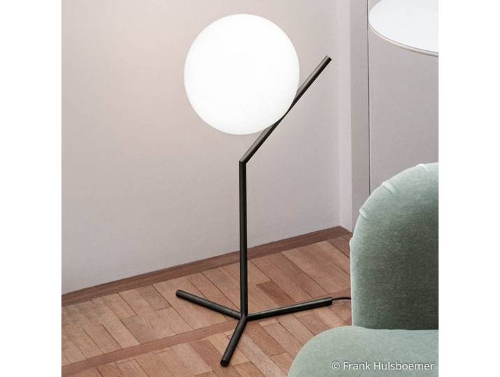 IC T1 High Lampe à poser Noir mat - FLOS - Salon / séjour - Design - Métal - Boule