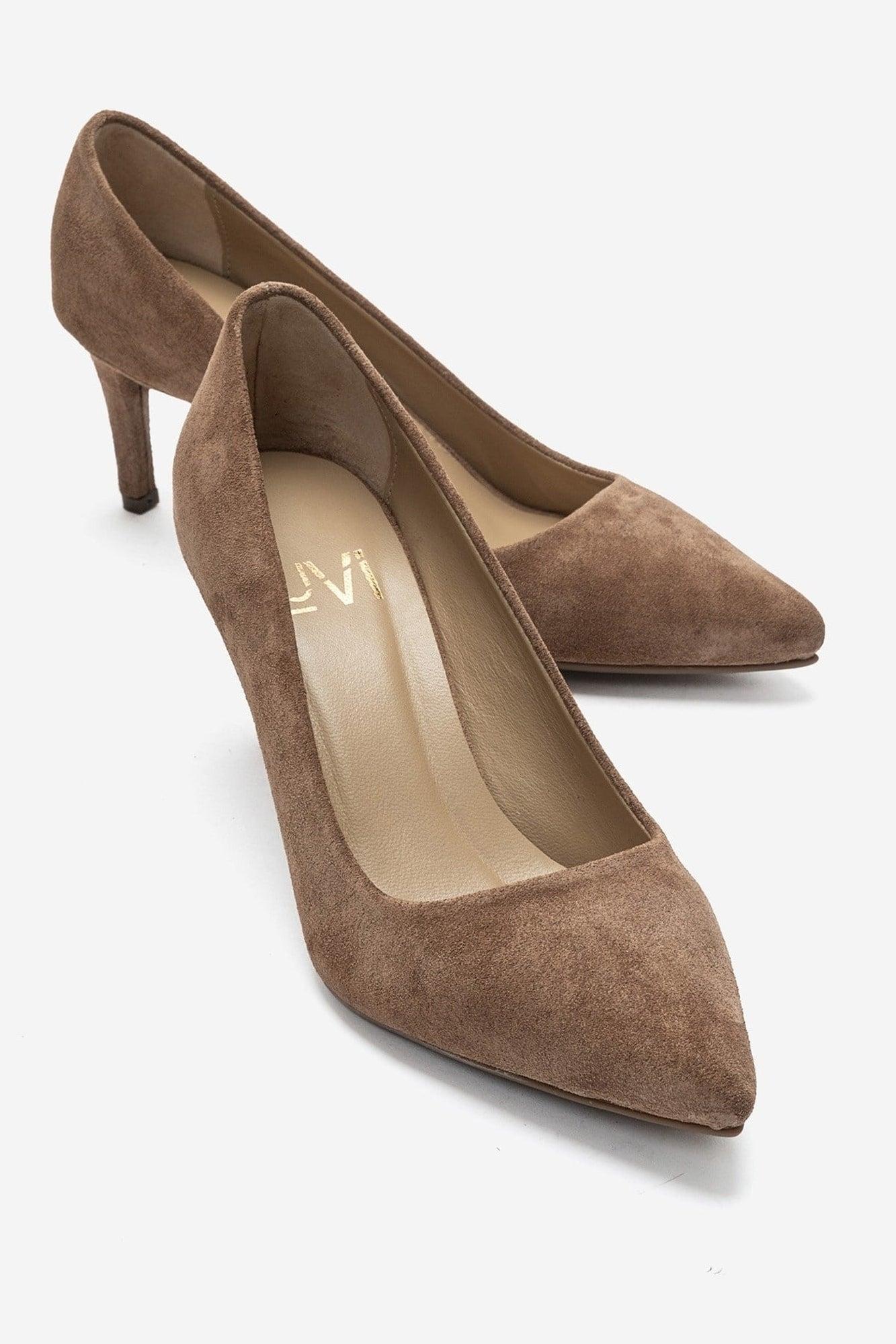 Clyde Leder Stiletto Spitzer Zehn Pumps