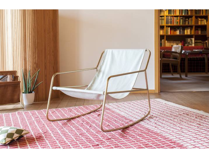 Fauteuil scandinave à bascule Lund