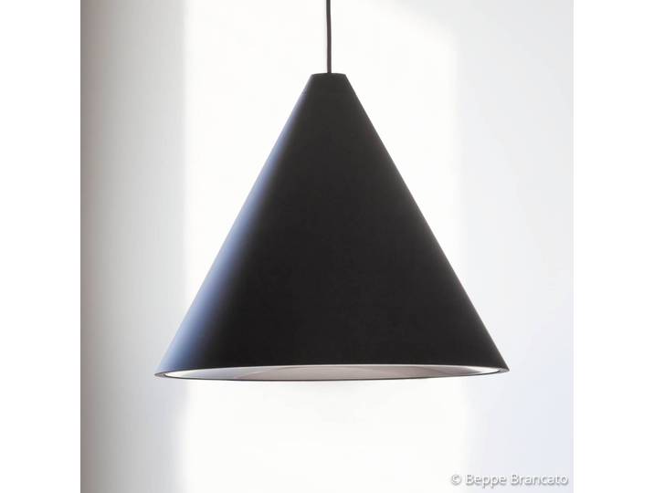 FLOS String light Hängeleuchte, 12m Kabel, Kegel STRING, dimmbar, schwarz, für Wohn- / Esszimmer, Aluminium, Design