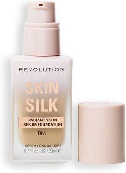 Makeup Revolution Skin Silk Serum Foundation 1 un