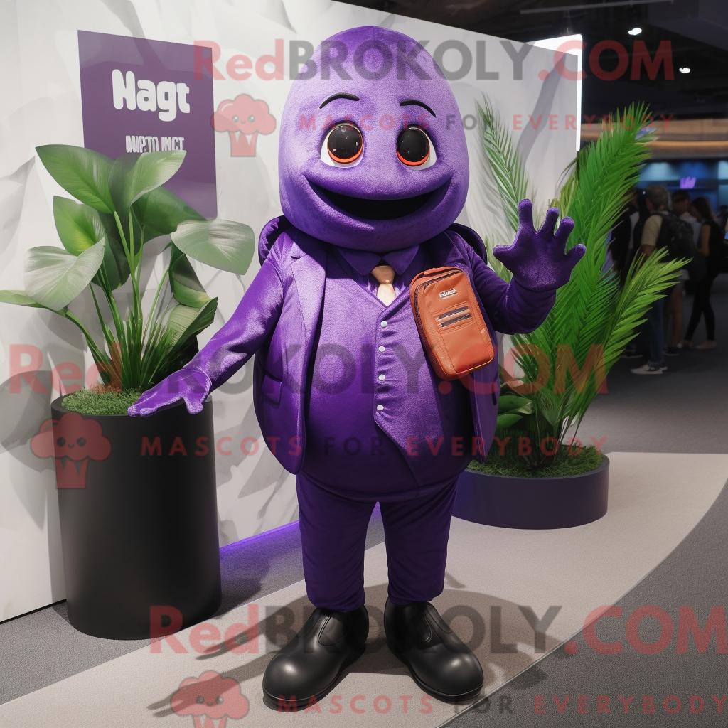 Maskottchenfigur REDBROKOLY einer lila Mango bekleidet mit Weste und Aktentasche