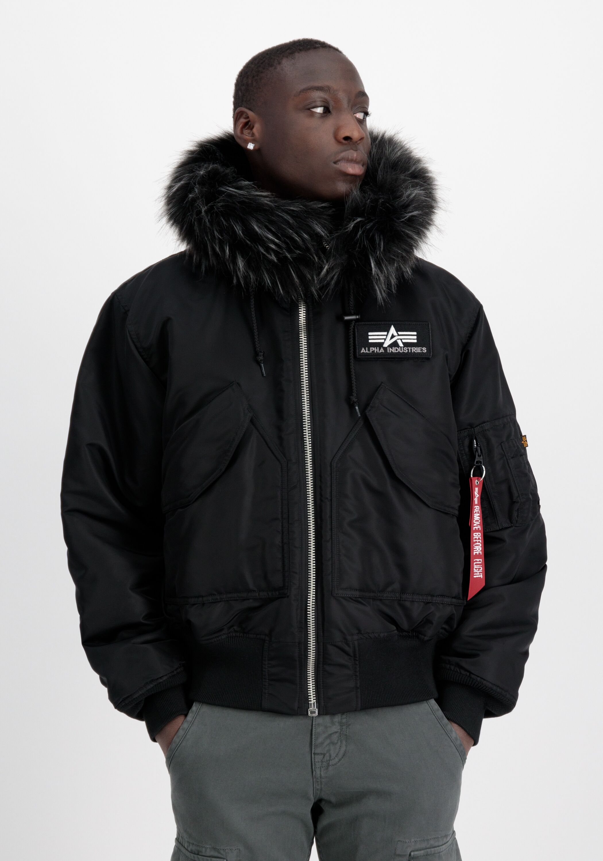 Winterjacke ALPHA INDUSTRIES "45/P Hooded", Herren, Gr. L, schwarz (schwarz, schwarz), Shell: 100% Nylon. Lining: 100% Nylon. Filling: 100% Polyester, Jacken Winterjacke