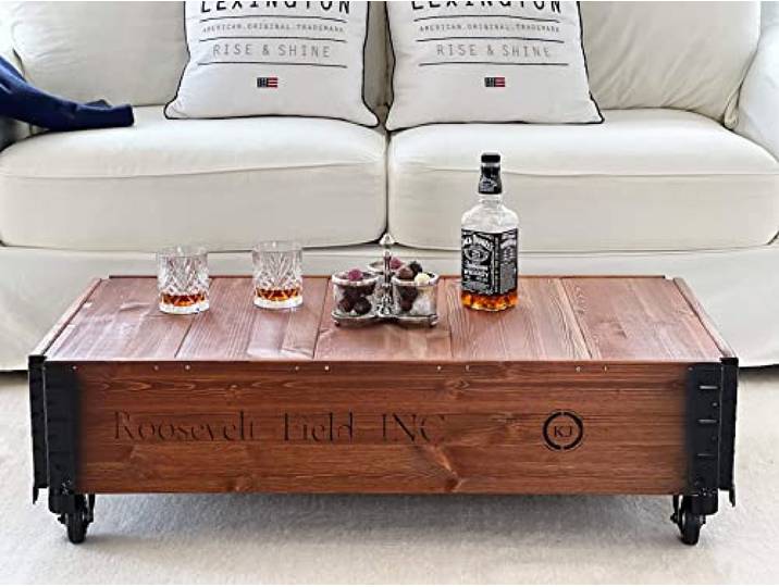 Uncle Joe´s Couchtisch Roosevelt im Vintage Shabby chic Style aus Massiv-Holz in braun mit Rollen Holzkiste Beistelltisch Landhaus Wohnzimmertisch Holztisch nussbaum