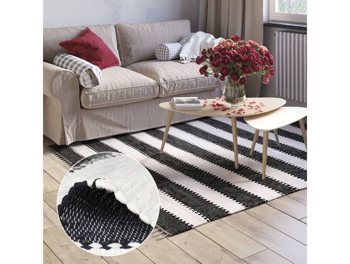 Teppich Karim , schwarz (schwarz, weiß), B:80cm H:10mm L:150cm, Baumwolle, Polyester, MYFLAIR MÖBEL & ACCESSOIRES, Teppiche, Teppich, Handweb Teppich, gestreift, 90% Baumwolle, handgewebt, mit Fransen