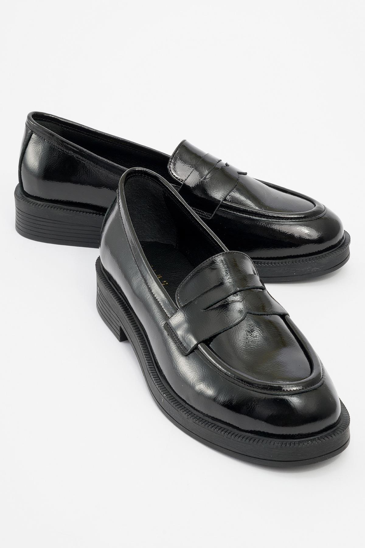 Forever & Always Bree Plateau-Penny-Loafer aus Leder - Schwarz