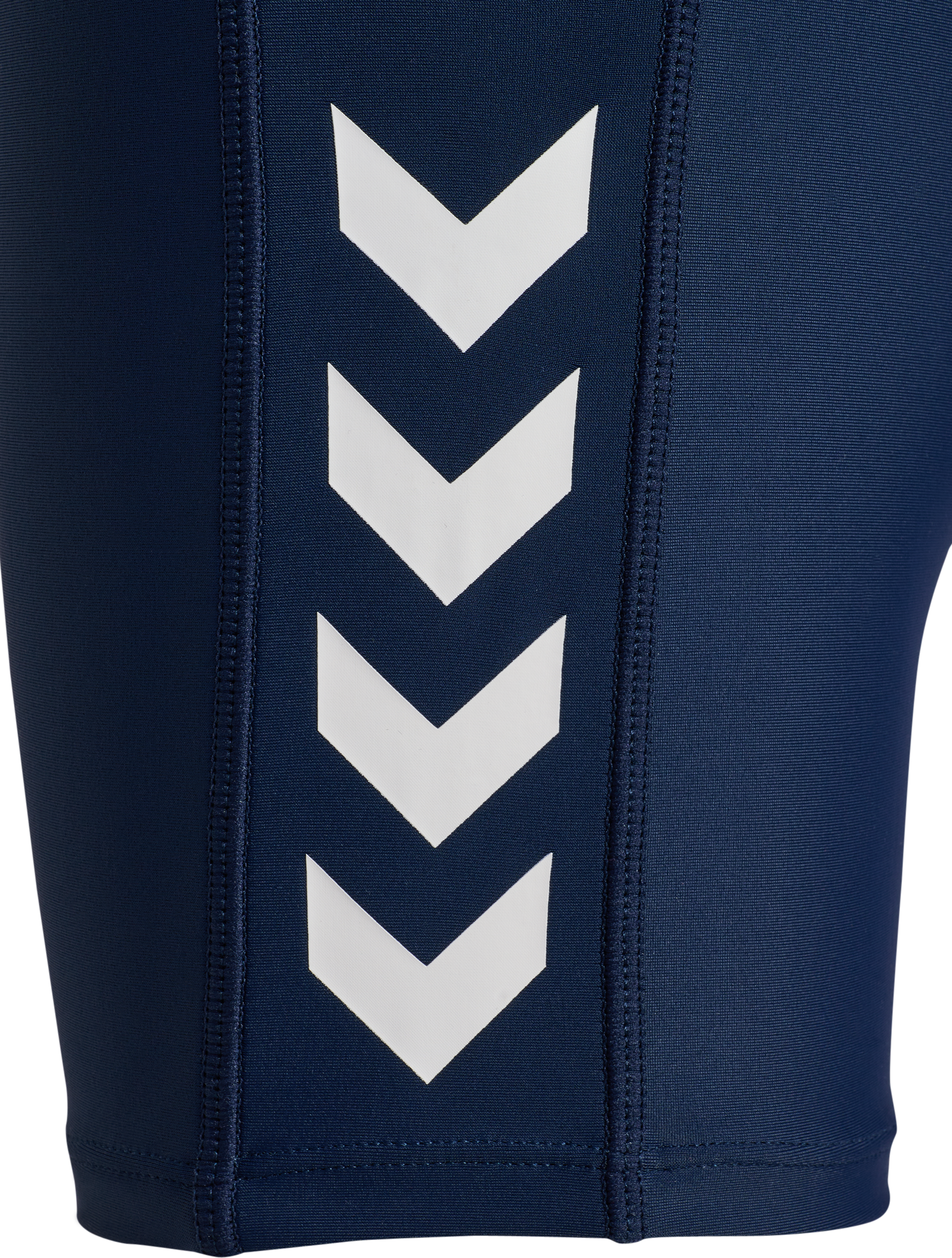 Badeshorts HUMMEL "hmlJR FITTED SWIM SHORTS", Kinder, Gr. 128, N-Gr, blau (marineblaus), Web, Obermaterial: 82% Polyamid, 18% Elasthan, Badehosen Badeshorts, schnell trocknendes Material, Jersey-Stoff, elastischer Bund