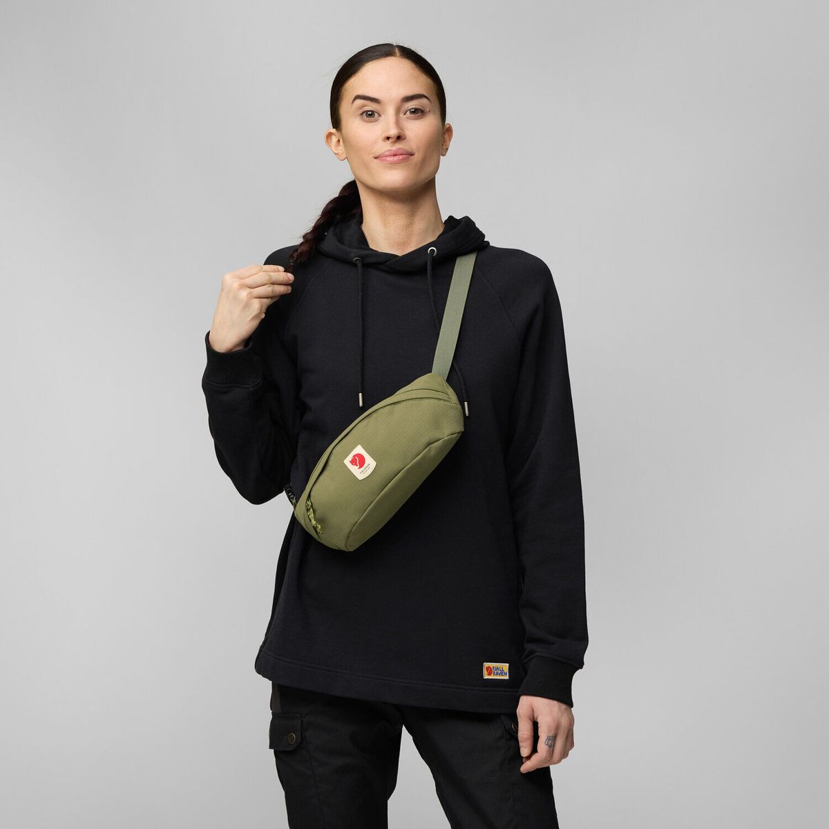 Fjällräven Ulvö Hip Pack Medium green (620) One Size F23165-620-One Size