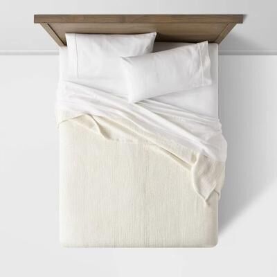 All Categories Goods King Double Cloth Quilt Cream Threshold, Jacquard Weave, Midweight Bedspread For Year Round Comfort King Double Cloth Quilt Cream Threshold, Jacquard Weave, Midweight Bedspread For Year Round Comfort