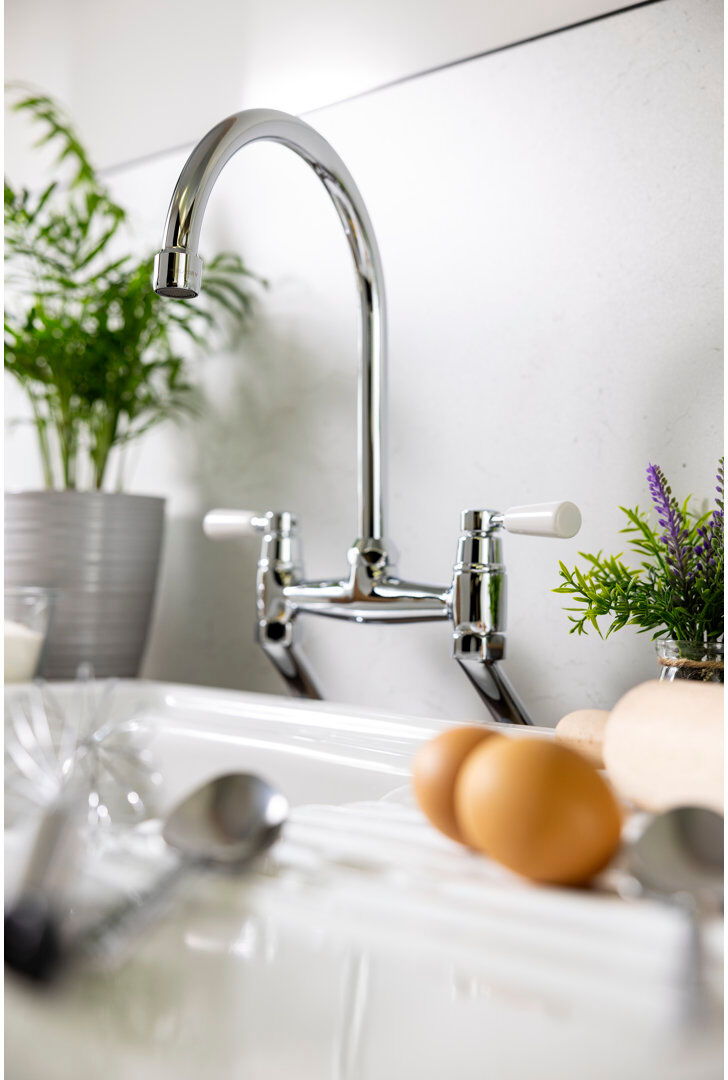 Abode Designs Abode Traditional Bridge Deck Mounted Mixertap Chrome 19.2cm