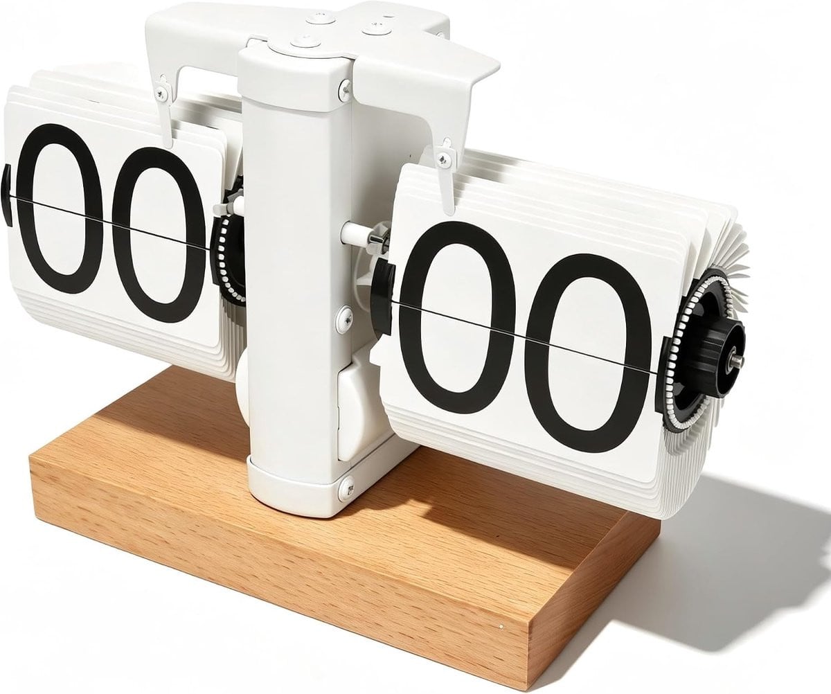 Klassieke houten flip bureauklok met retro design en digitale mechanische functie