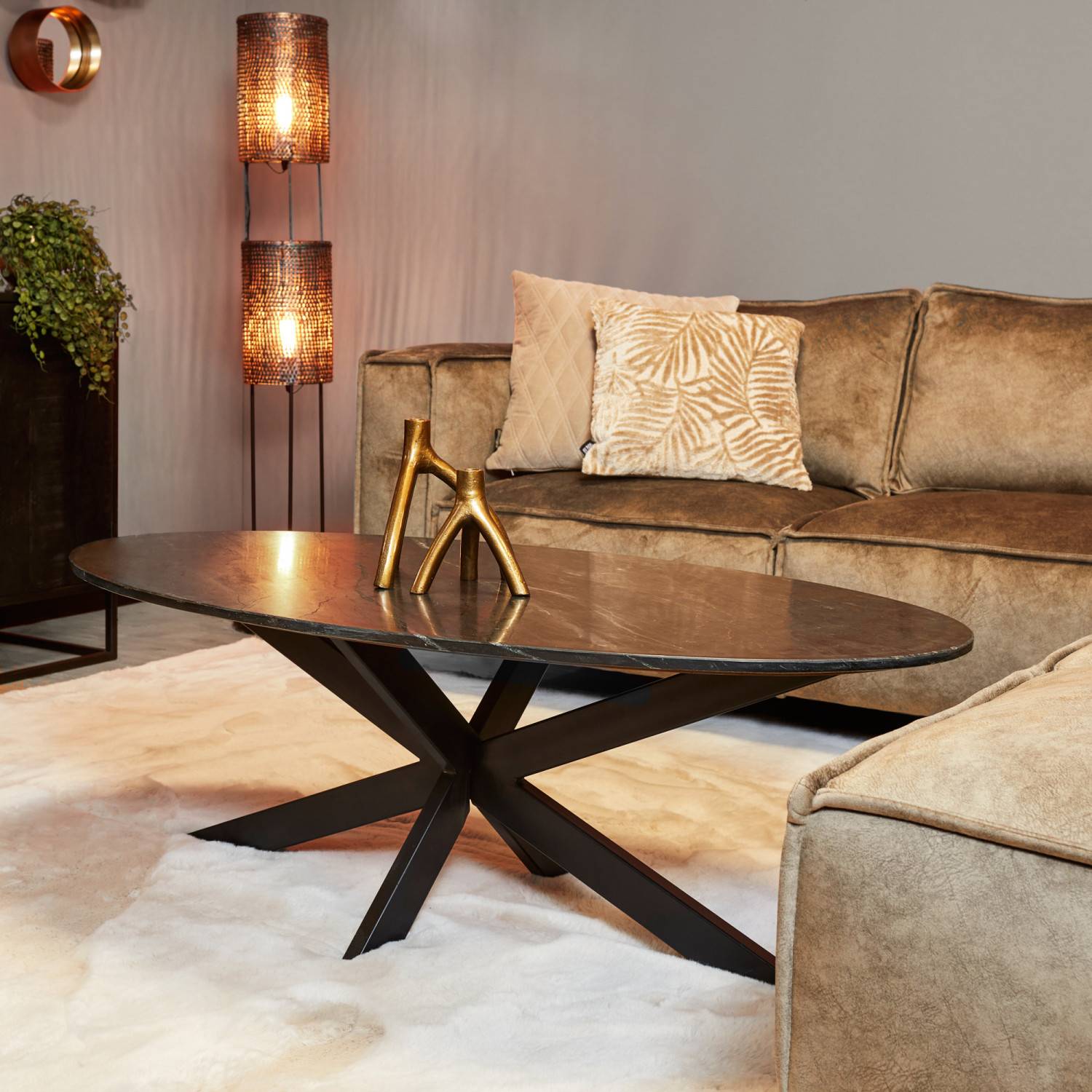 Pharao24.de Wohnzimmertisch Designertisch aus Metall in Schwarz
