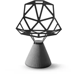 Magis Chair One, Sockel aus Zement, schwarz