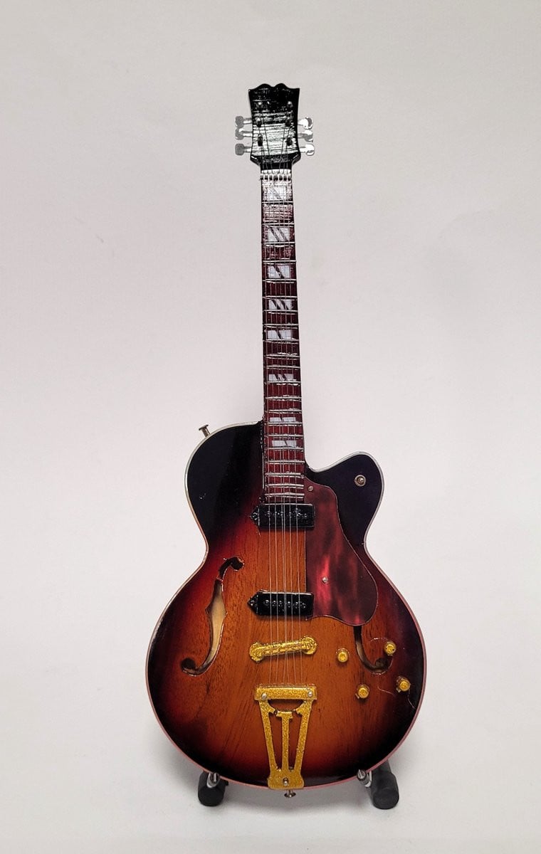Miniature Elvis Presley gitaar decoratie - 25 cm