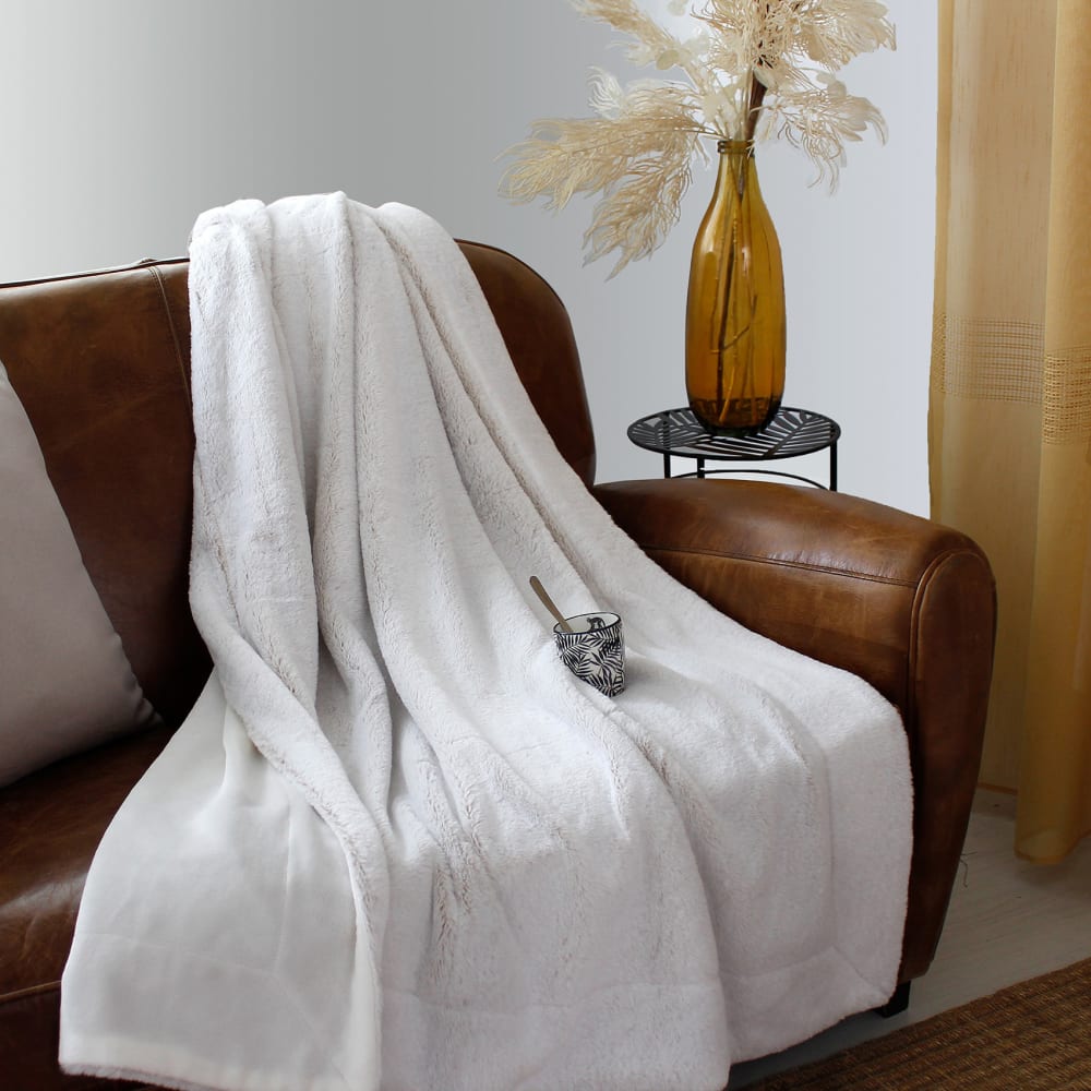 Home Maison Couverture cocooning en imitation fourrure polyester blanc 220 x 180 Blanc 220x0x180cm