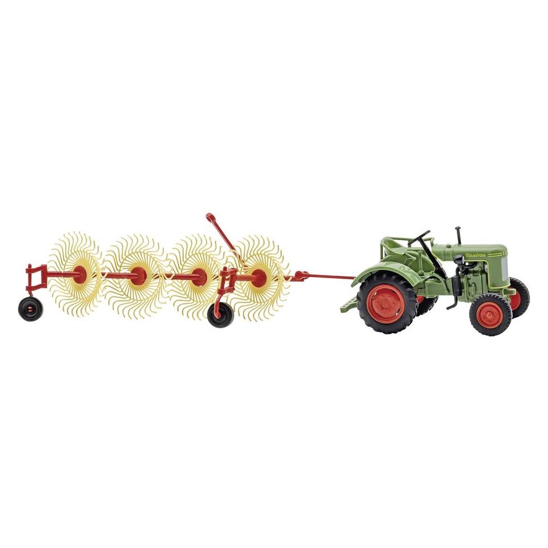 Busch 54155 H0 Landwirtschafts Modell Fendt F 15 Dieselross mit Bautz Spinne BS4 (54155)