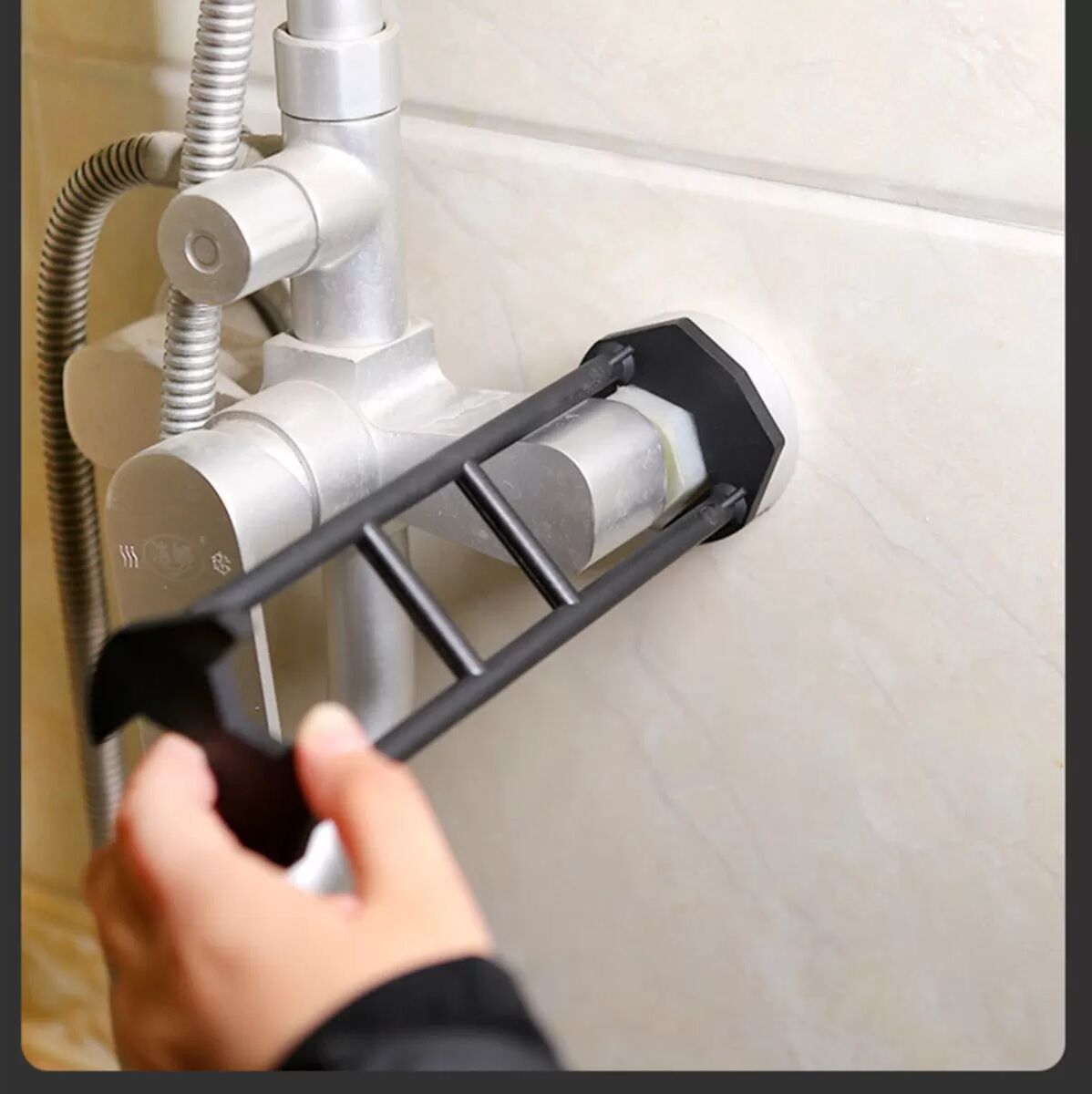 INF Clé multifonction pour évier - Outil pour robinet avec poignée plastique et caoutchouc, multi-douilles pour robinet, tuyau