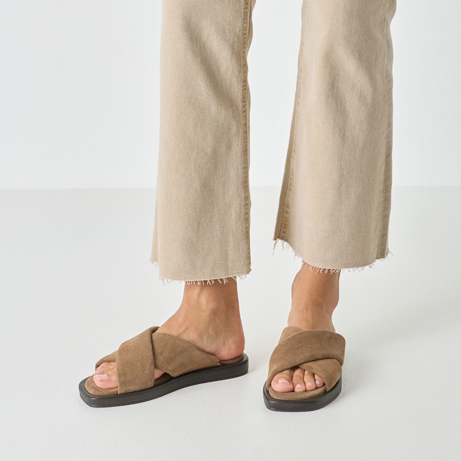 Pantolette TAMARIS, Damen, Gr. 40, Textil, braun, Veloursleder, unifarben, Basic, Schuhe Pantolette, Sommerschuh, Schlüpfschuh mit TOUCH-IT Technologie