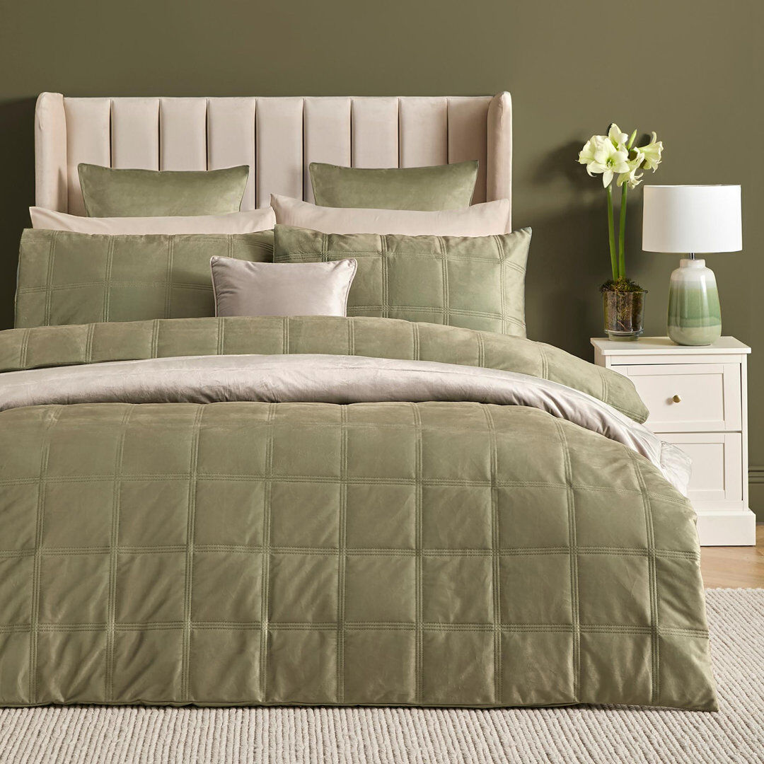 Soiree Geometric Duvet Cover Set with Pillowcases Green Super King Duvet Cover + 2 Standard Pillowcases