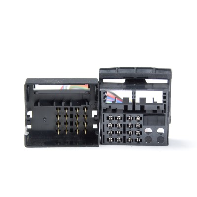 CHP Adapter Quadlock(M) - Quadlock(F), 16 pin