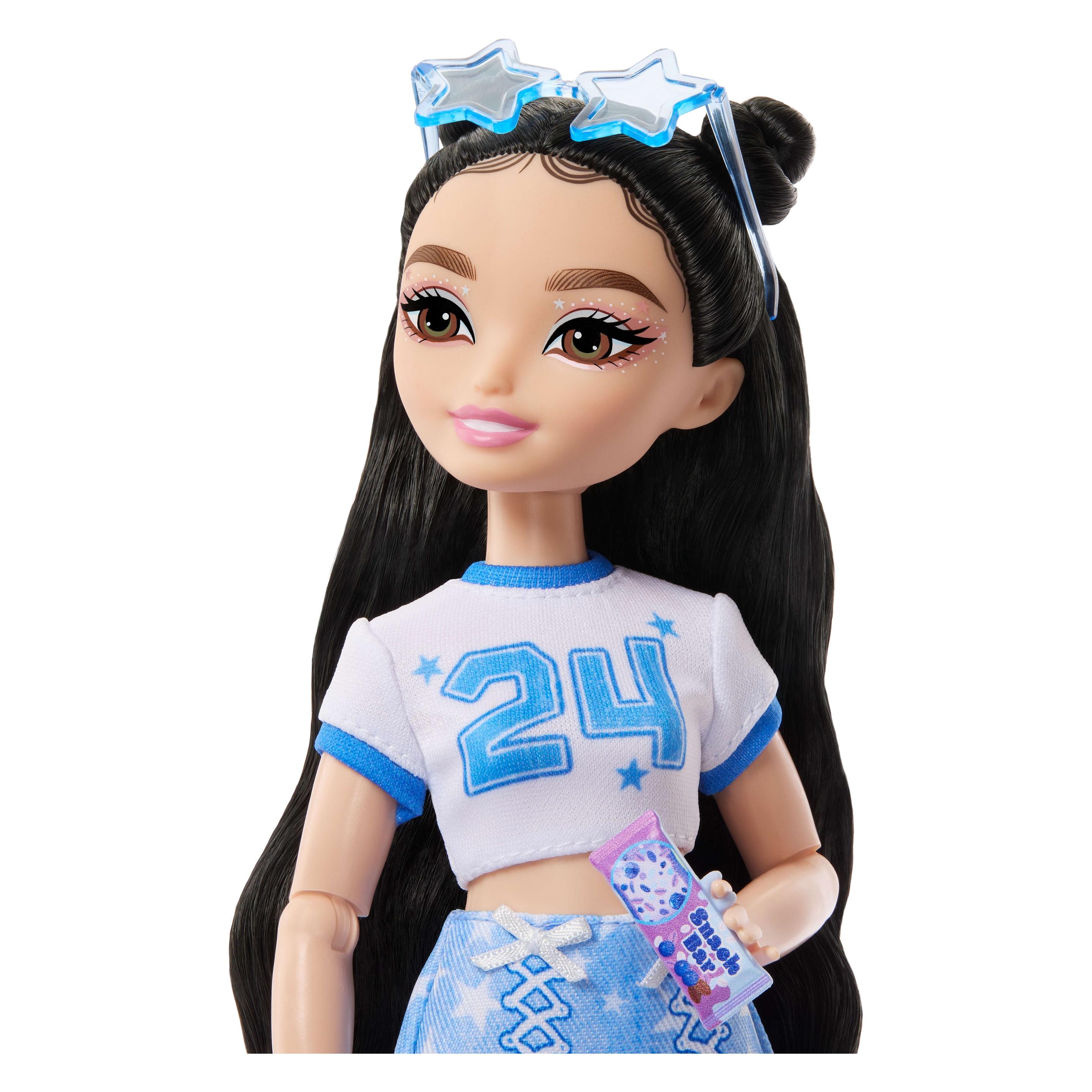 Barbie DREAM BESTIES WEEKEND GETAWAY RENEE Doll and Accessories (JMV19)