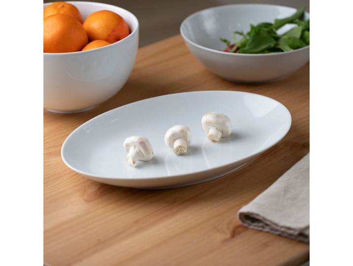 Plat ovale en porcelaine blanc