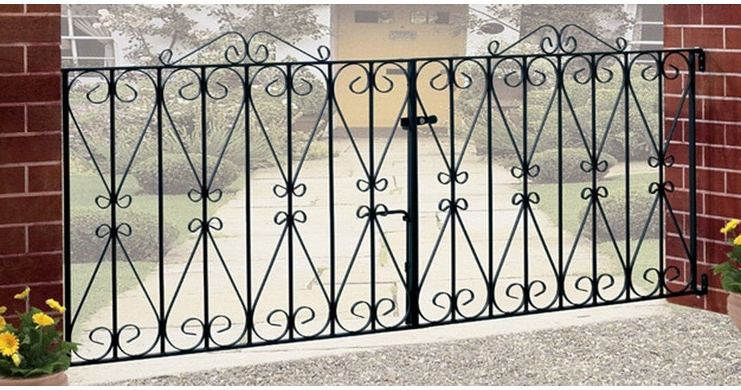 Rosalind Wheeler Uriegas Scroll Metal Driveway Gate 91cm High Black 213cm W X 91cm H