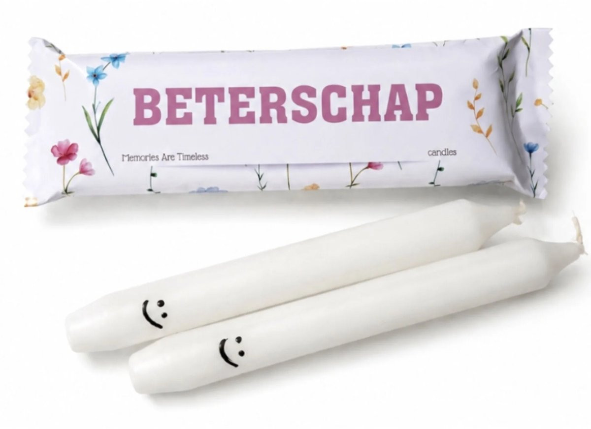 Memories Are Timeless Beterschap Cadeau - Dinerkaarsen met Smiley in Cadeauverpakking met Bloemen