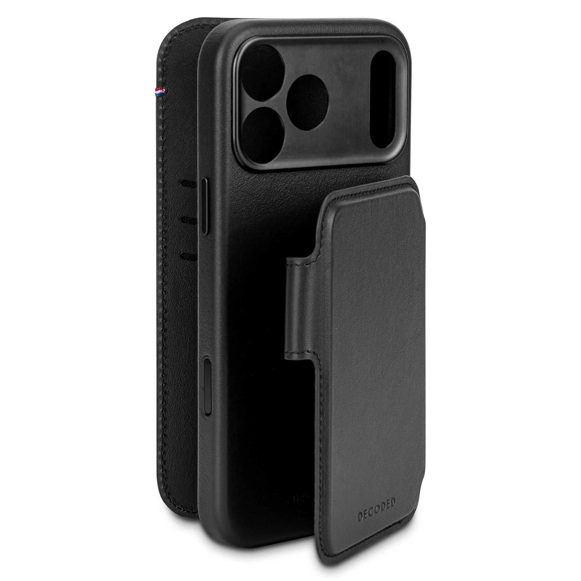 Decoded Leather Detachable Wallet iPhone 17 Pro Black