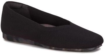 Women's Niki Stretch Knit Flat by Ros Hommerson in Black Knit (Size 12 N)