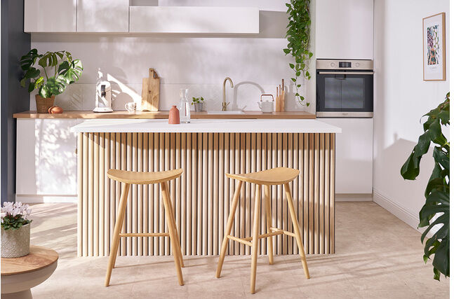Miliboo Design Barhocker aus hellem Holz H65 cm DEMORY