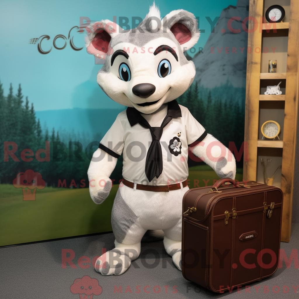 Maskottchen REDBROKOLY einer weißen Zibetkatze mit Poloshirt und Aktentasche