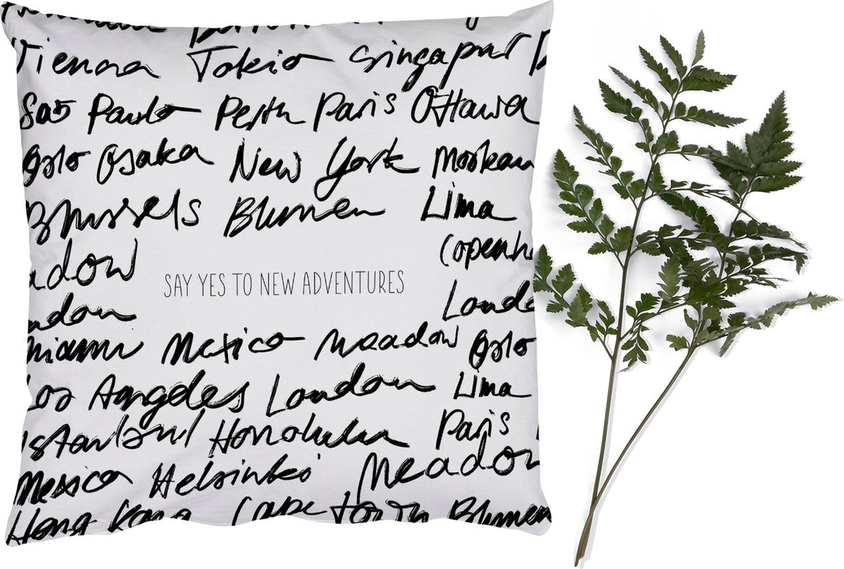 Sierkussen Say yes to new adventures New York - 60 x 60 cm