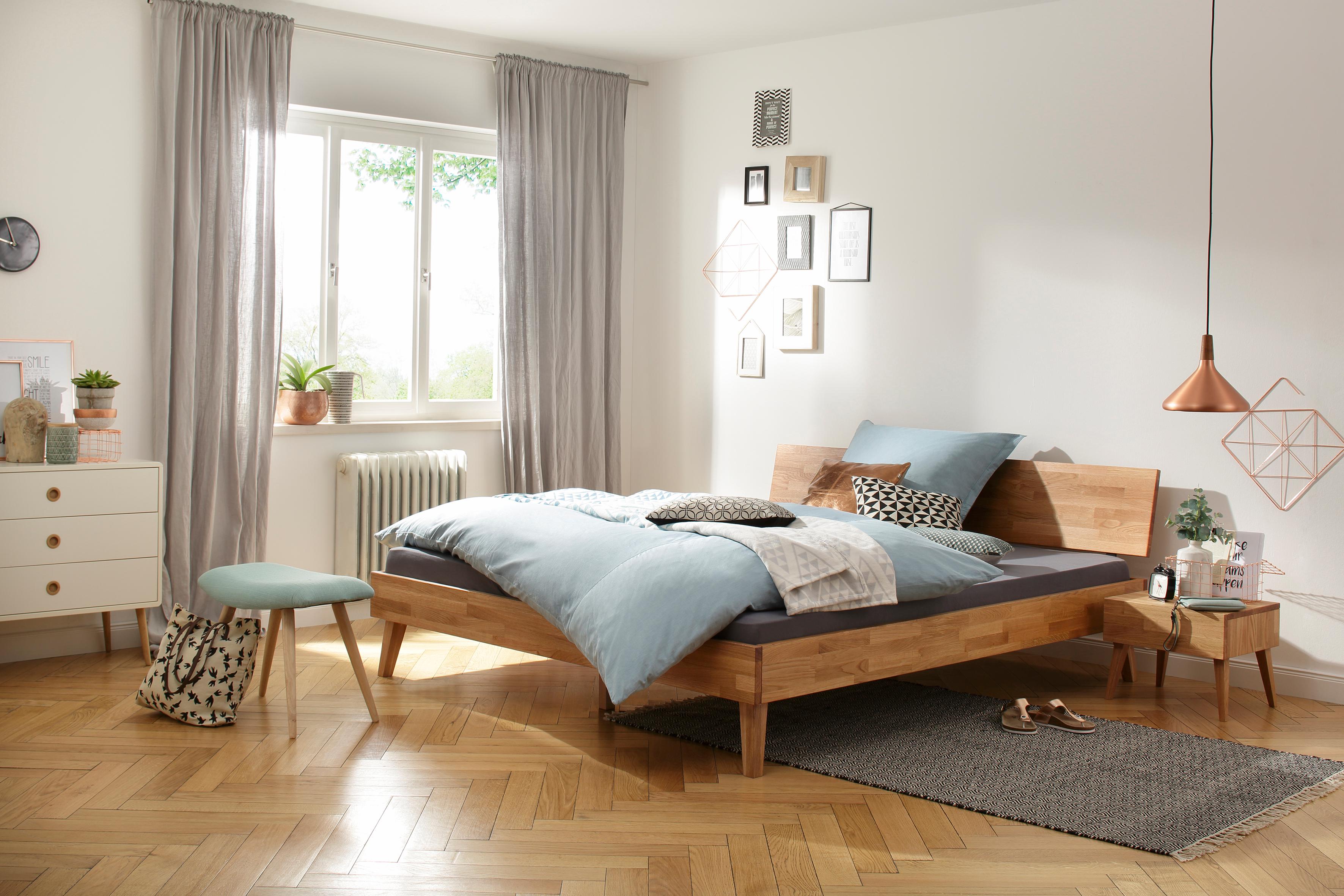 Bett HOME AFFAIRE "Natali", braun (eiche), Liegefläche Länge B: 200cm x 180cm, Höhe Bettseite: 37cm, Betten, Bett, aus massiver Eiche, in verschiedenen Breiten eiche Liegefläche Länge B: 200cm x 180cm, Höhe Bettseite: 37cm