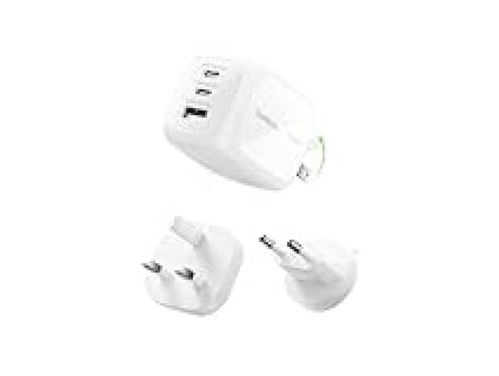 Belkin BoostCharge Pro Chargeur GaN 3 USB-C 70 W + Kit De Voyage Chargeur Multiport USB Avec 2 x USB-C Et 1 x USB-A, Fiches UK Et US, GaN, PPS, Recharge Rapide Pour iPhone, Samsung