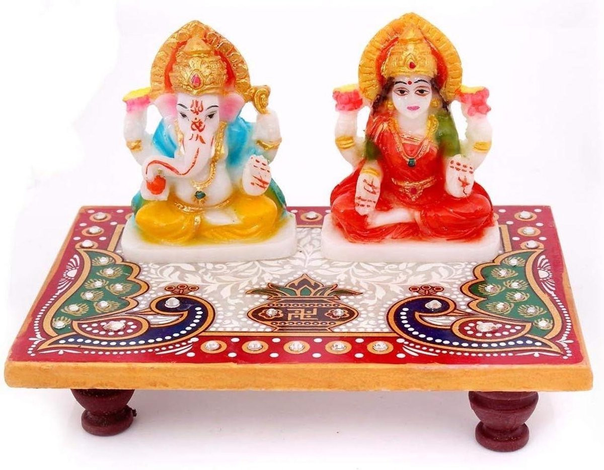 Set van 3 handgeschilderde marmeren religieuze beelden voor huis decoratie in mix kleuren