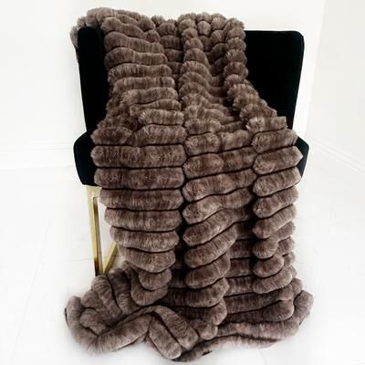 Plutus Brands Plutus Brown Luxe Bunny Faux Fur Luxury Throw Blanket
