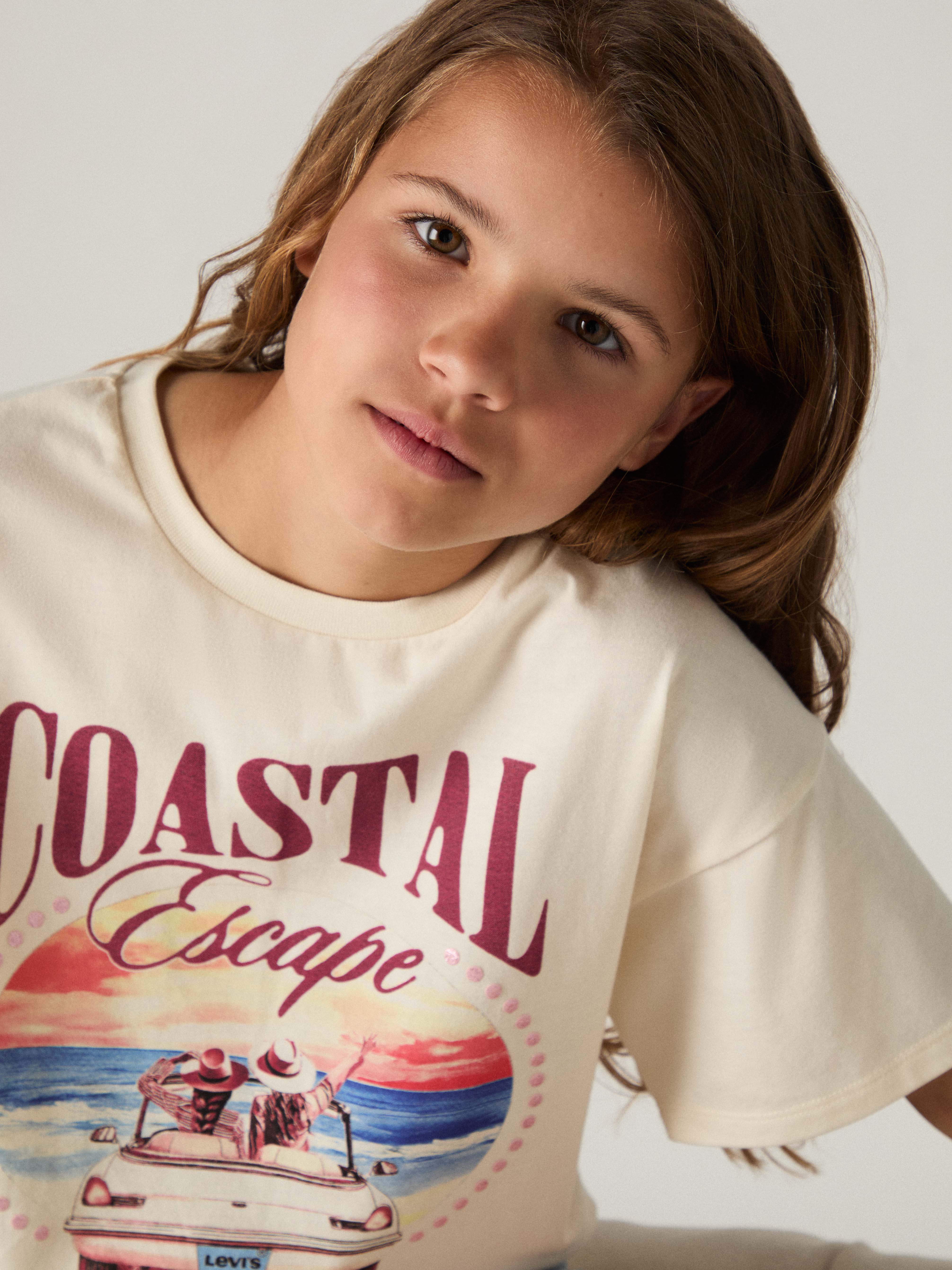 T-Shirt LEVI'S KIDS "LVG COASTAL GIRLS SS TEE", Mädchen, Gr. 16 (164), beige (antique weiß), Jersey, Obermaterial: 60% Baumwolle, 40% Polyester, bedruckt, normal hüftbedeckend, Rundhals, Shirts T-Shirt, for Girls, mit Print antique weiß 16 (164)